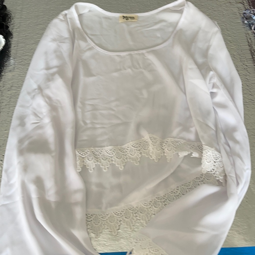 Show me your Mumu lace crop top